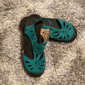 Jambu T strap teal sandals